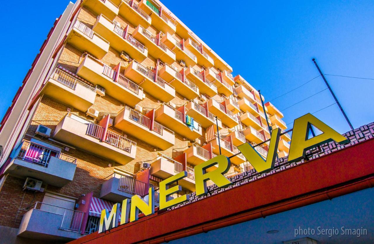 137 Minerva Apartamentos - Vista Al Mar - Piscina Y Playa - Cercano A Tren, Restaurantes Y Tiendas Benalmádena Esterno foto