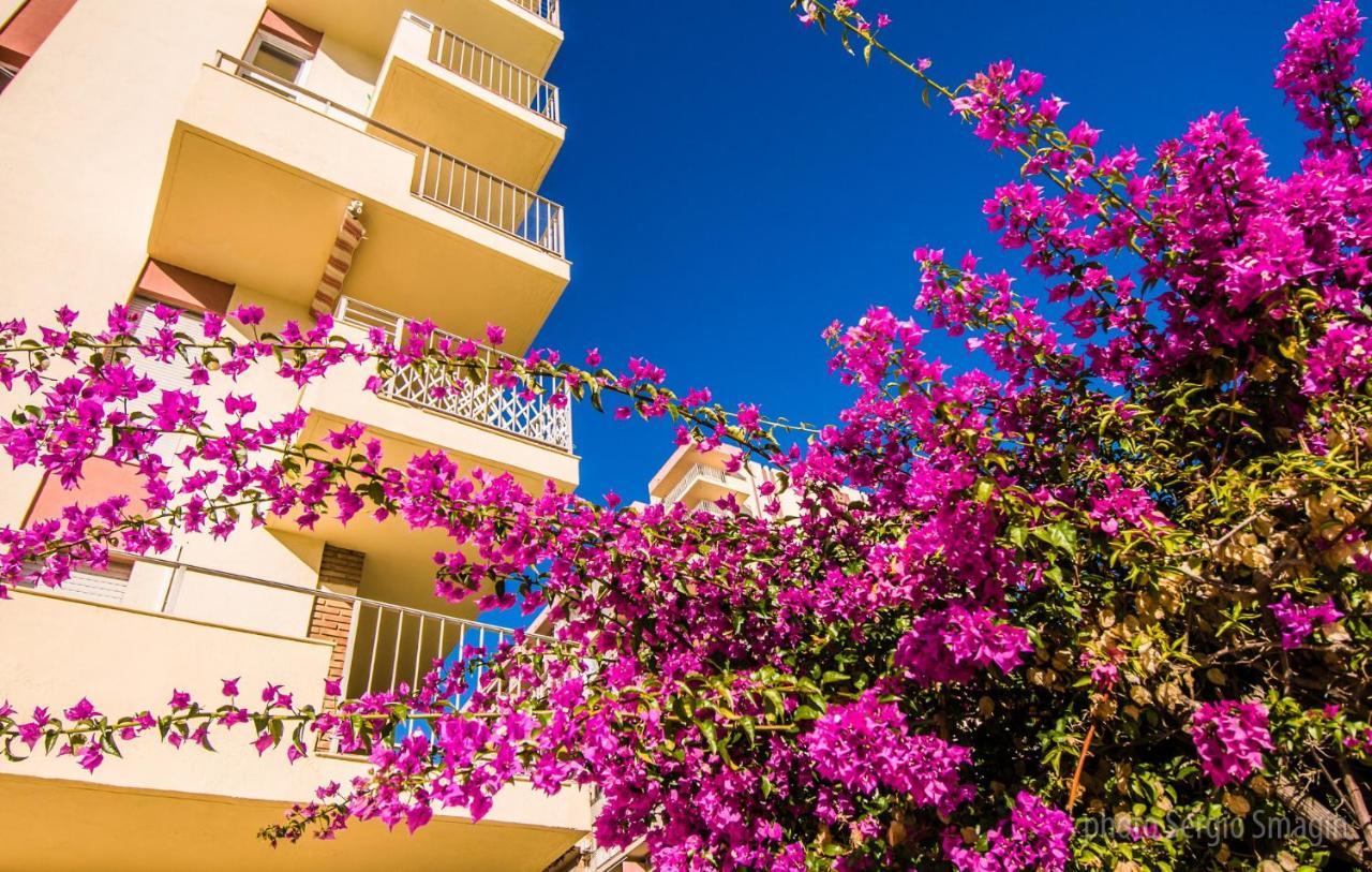 137 Minerva Apartamentos - Vista Al Mar - Piscina Y Playa - Cercano A Tren, Restaurantes Y Tiendas Benalmádena Esterno foto